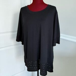 Cuddl Duds black Flexwear crewneck top with eyelet trim size 2X